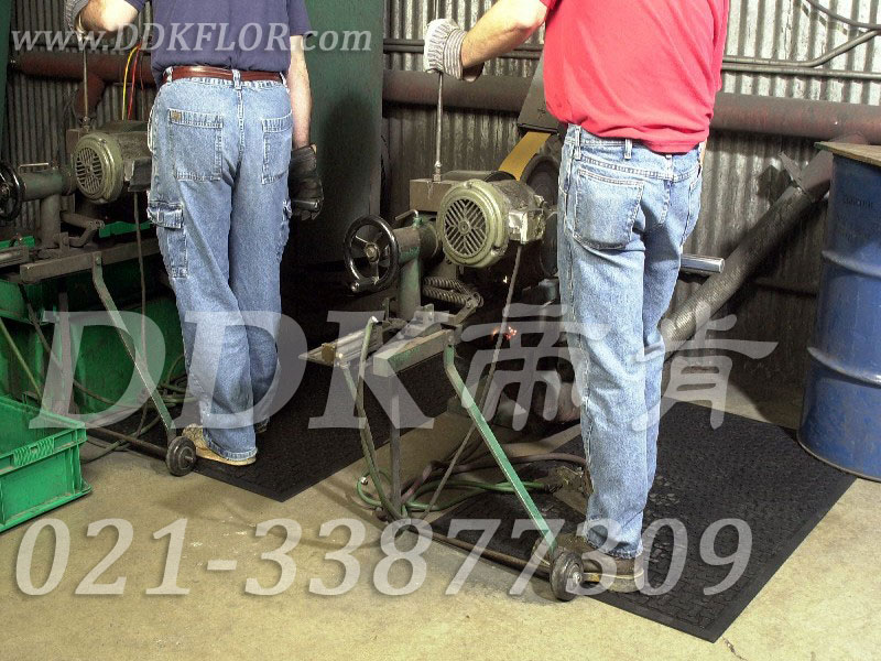 供應工業橡膠地墊，車間安全橡膠地墊，尺寸：1500*900mm/900*600mm可選。
