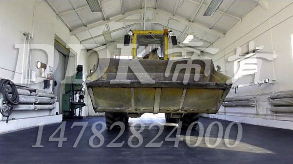 【重型防壓耐沖擊地板保護(hù)材料】過(guò)重車的工廠樓面過(guò)道怎么處理？樣板圖片,帝肯(DDK)_2000_9979(工業(yè)廠房車間地面材料)效果圖,pvc承重地板,承重地磚,承重地膠墊,耐重壓地板,重型地板,抗壓地板,耐壓地膠,耐壓地磚,耐壓地板
